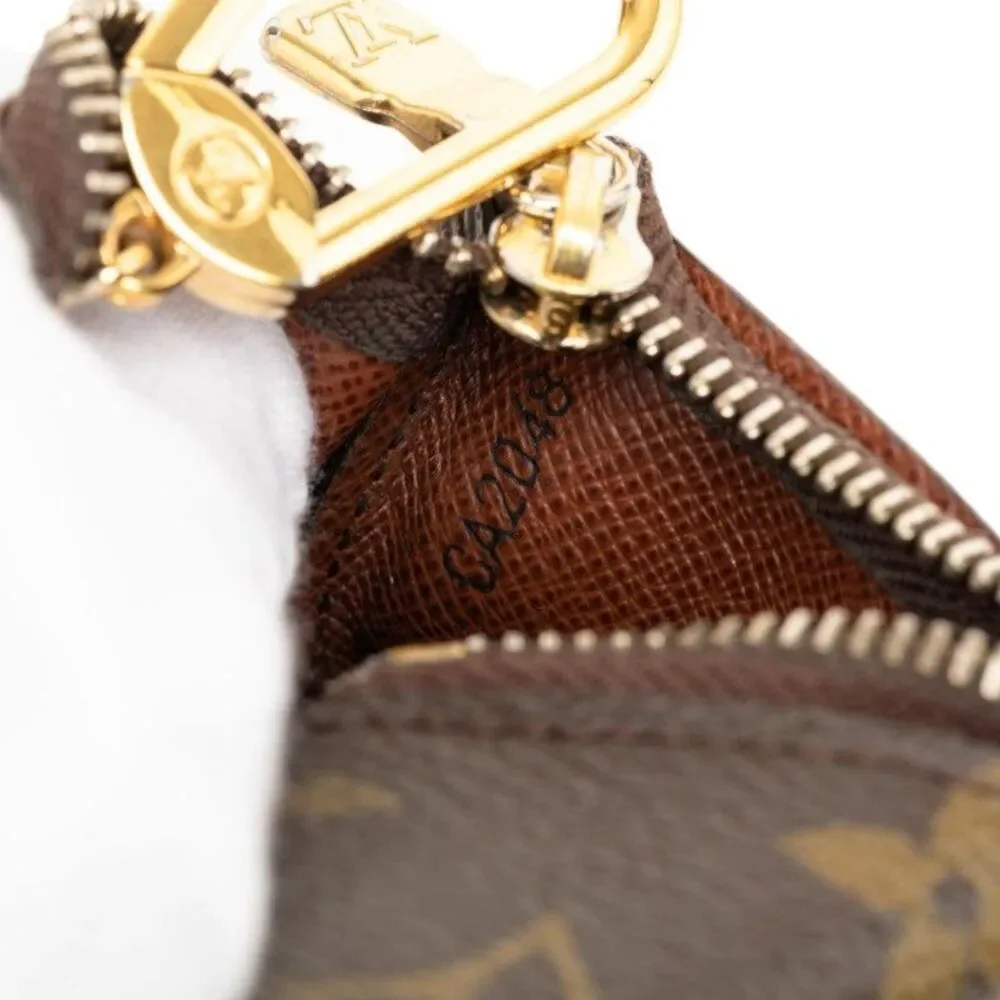 Louis Vuitton Monogram Pochette Cle Coin Case